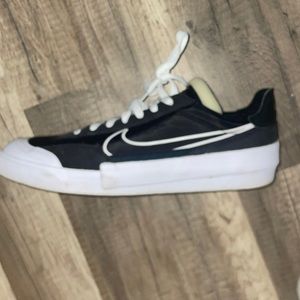 Nike blazers Low | Size 9